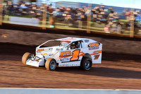 V8 Dirt Modifieds